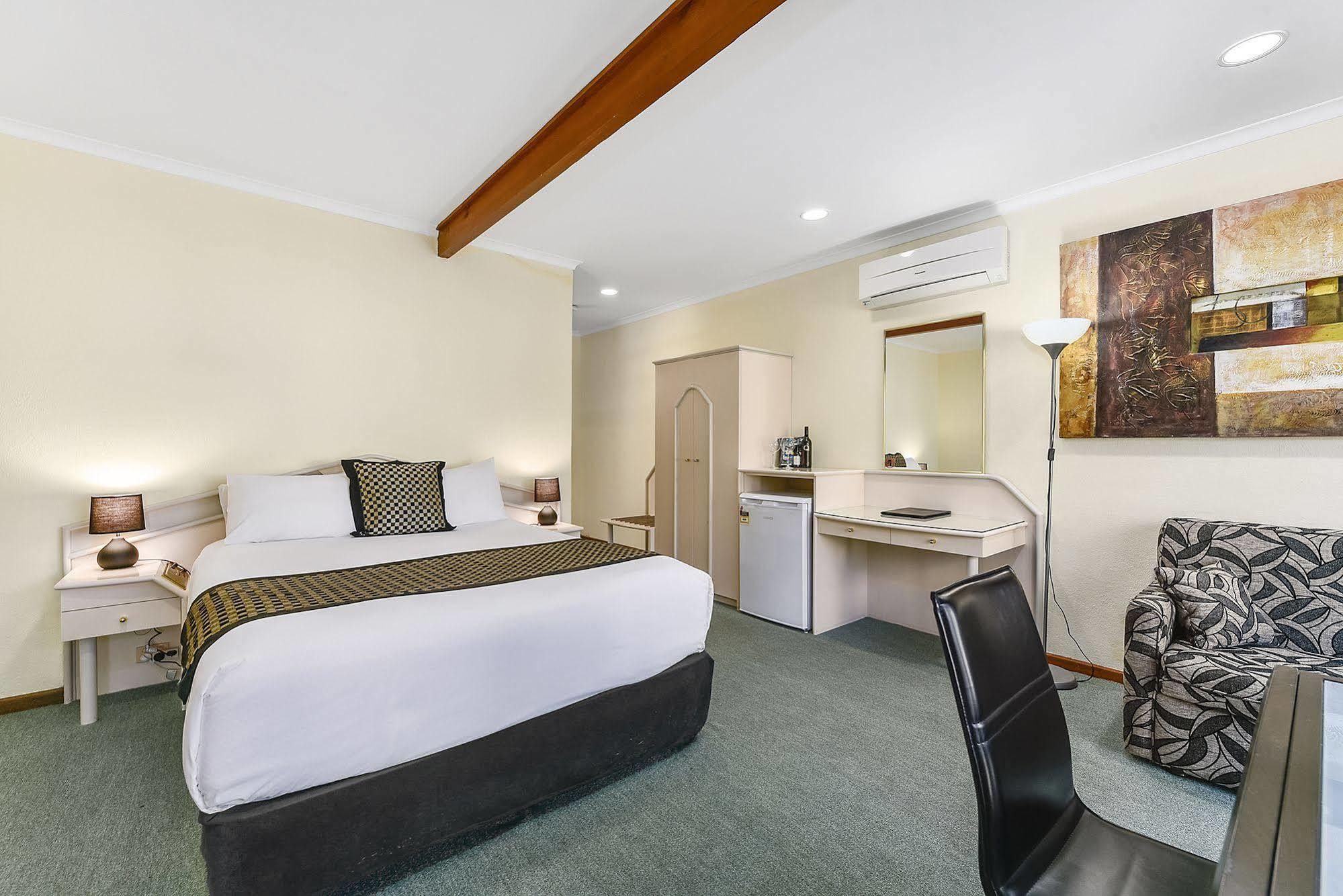 William Macintosh Motor Lodge Naracoorte Exterior foto
